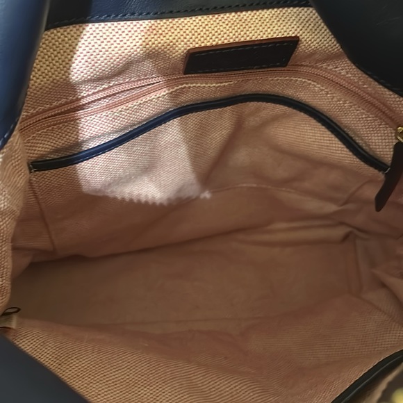 Handbag - Picture 5 of 11